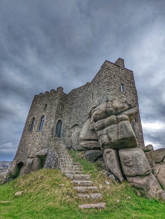 Carn Brea Castle