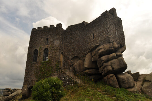 Carn Brea Castle