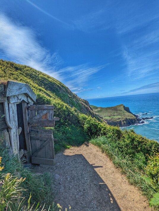 Hawker's hut