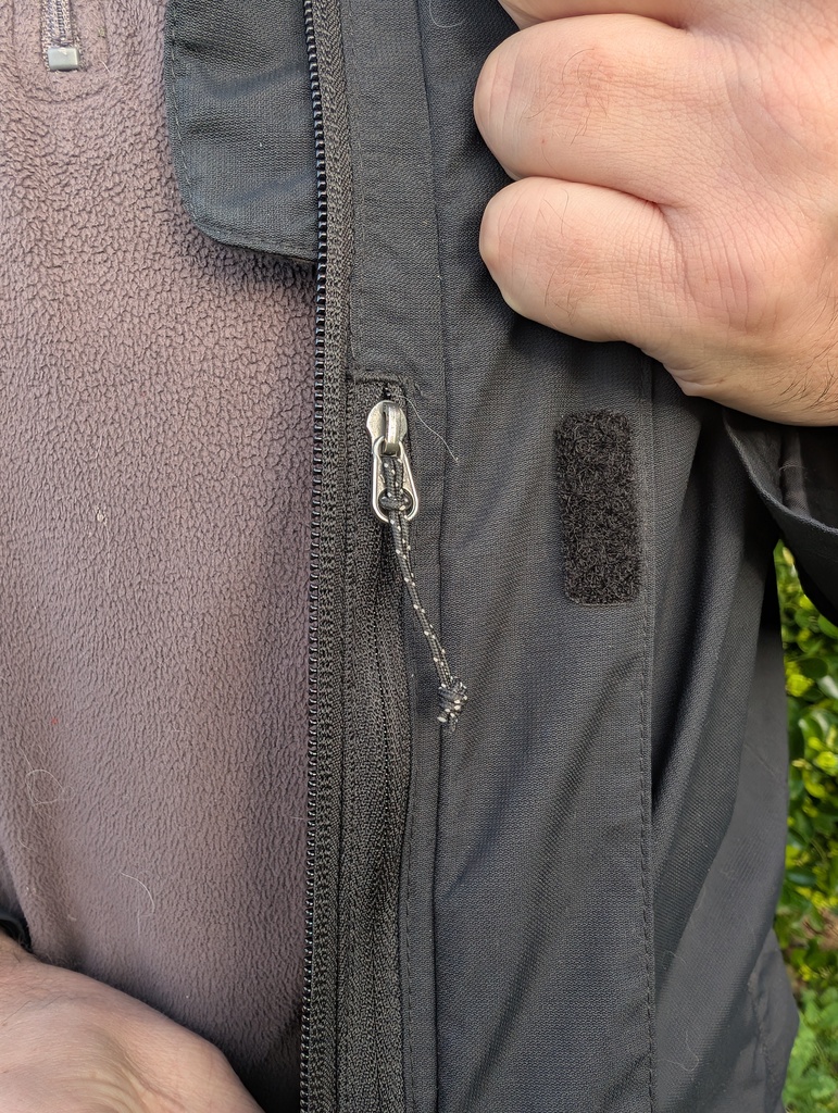 Outer zip